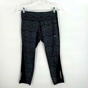 Nike Dri Fit Capri Leggings Small